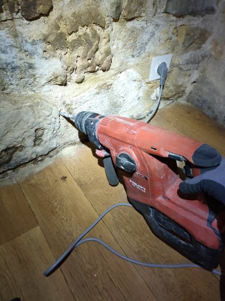 Trouver une entreprise pour réaliser une barrière chimique contre les termites dans une maison de Sarlat en Dordogne