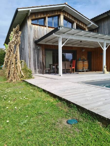 Qui peut installer des pièges anti termites autour d'une maison de Lalinde, en Dordogne?